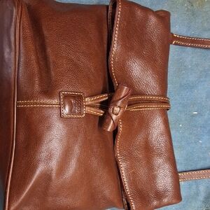 Elegant Brown Leather Men's Bag